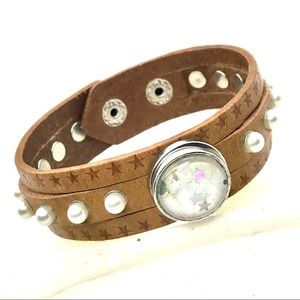 Leather snap bracelet Handmade 20mm snap & pearls SB20